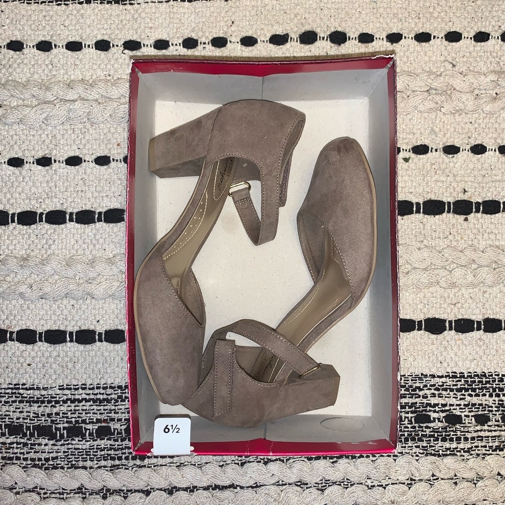 Suede Tan heels